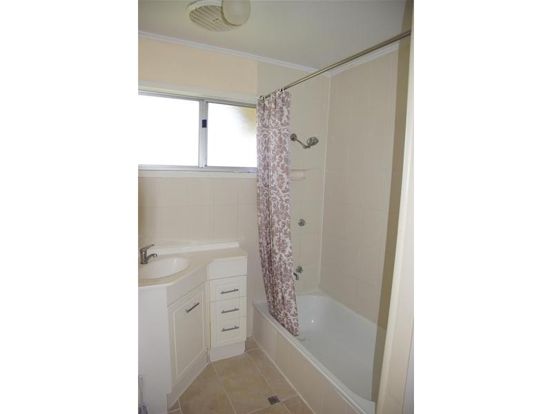 6 Kathleen Street, Sarina QLD 4737