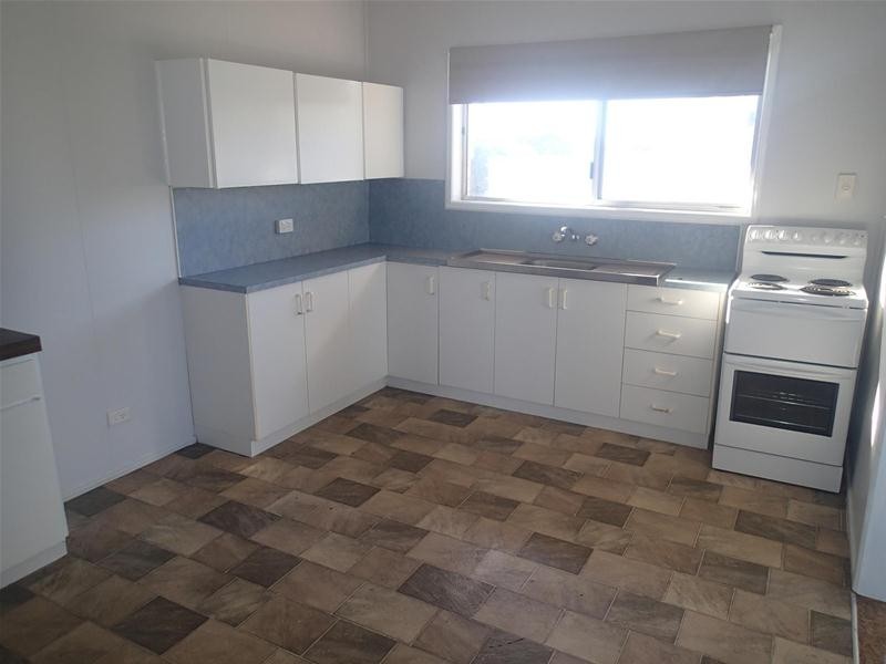 39 Rasmussen Avenue, Hay Point QLD 4740