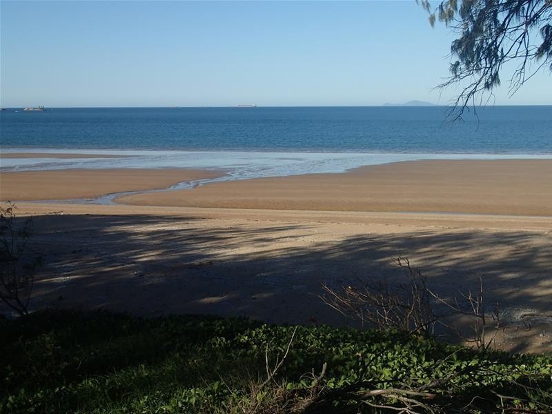 39 Rasmussen Avenue, Hay Point QLD 4740