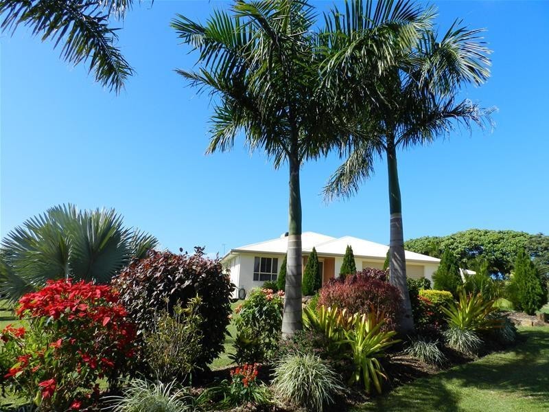 949 Grasstree Road, Sarina Beach QLD 4737