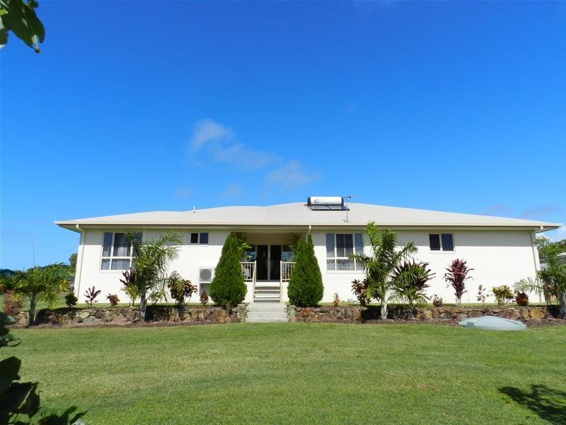949 Grasstree Road, Sarina Beach QLD 4737