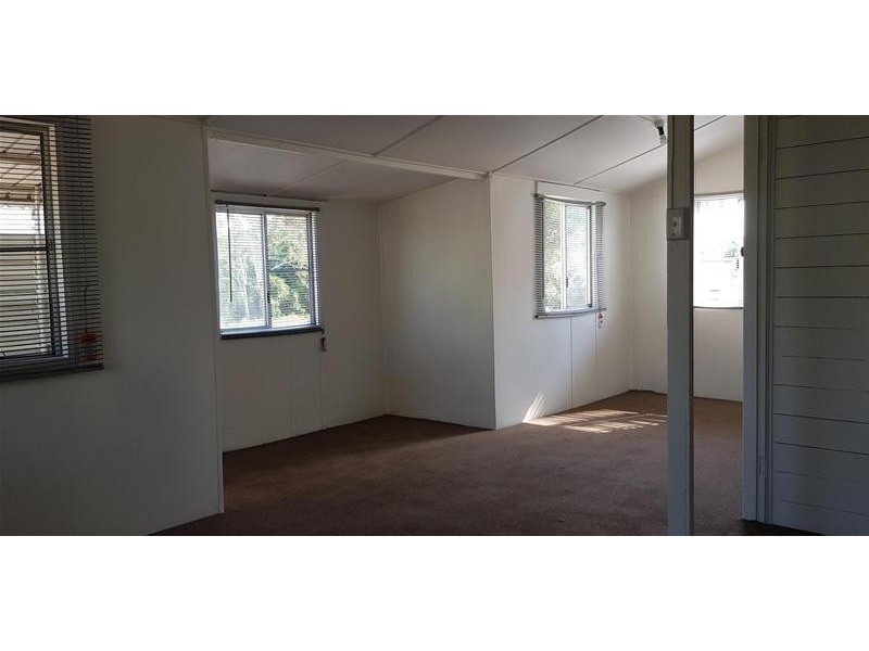 5 Brewers Road, Sarina QLD 4737