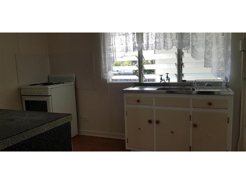 5 Brewers Road, Sarina QLD 4737