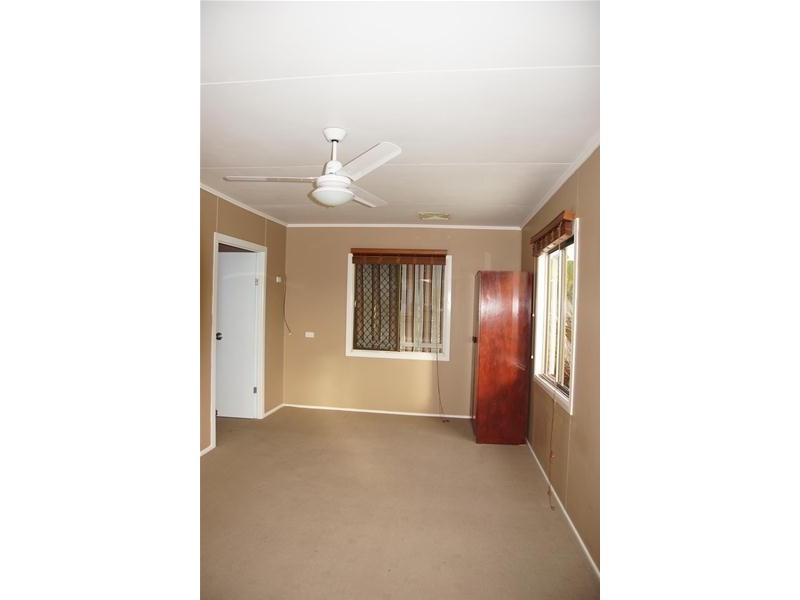 75 Zelma Street, Grasstree Beach QLD 4740