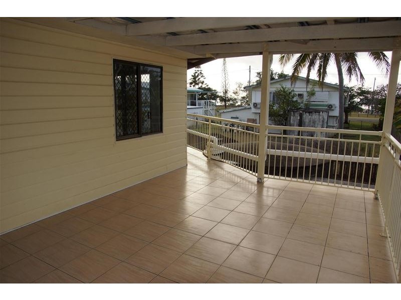 75 Zelma Street, Grasstree Beach QLD 4740