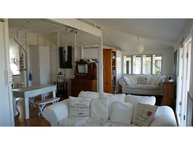 31 Westcott Avenue, Campwin Beach QLD 4737