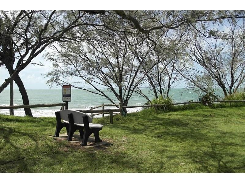 3/14 Owen Jenkins Drive, Sarina Beach QLD 4737