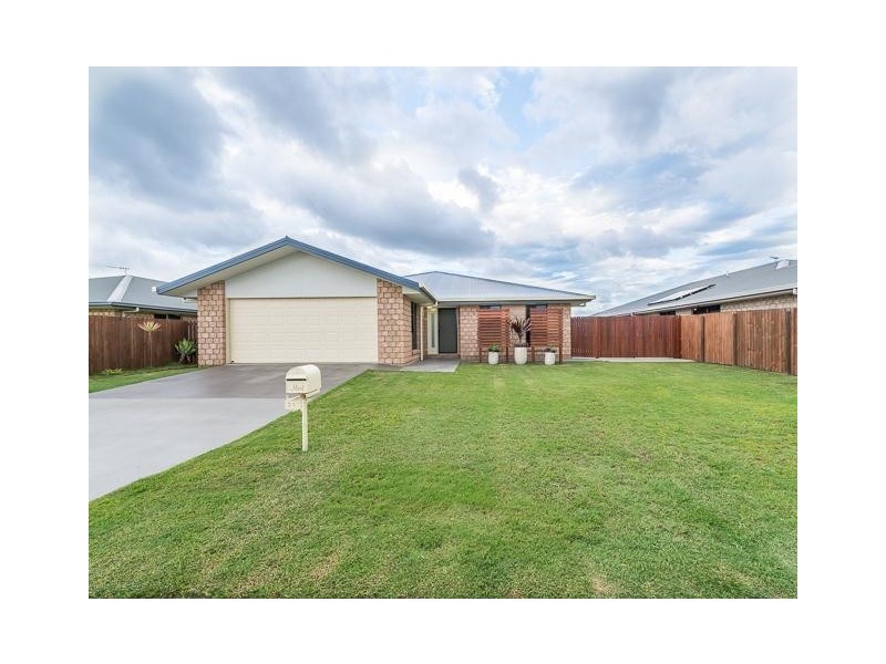 21 Botanical Drive, Ooralea QLD 4740