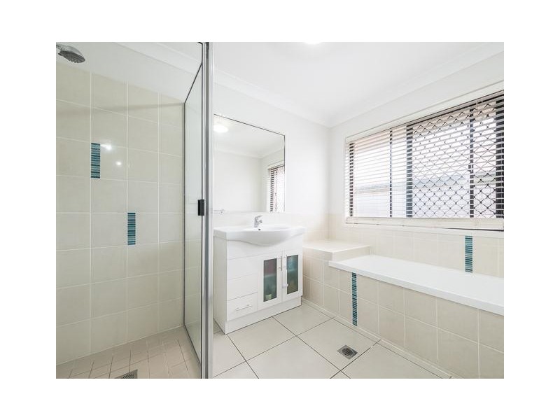 21 Botanical Drive, Ooralea QLD 4740