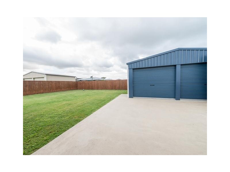 21 Botanical Drive, Ooralea QLD 4740