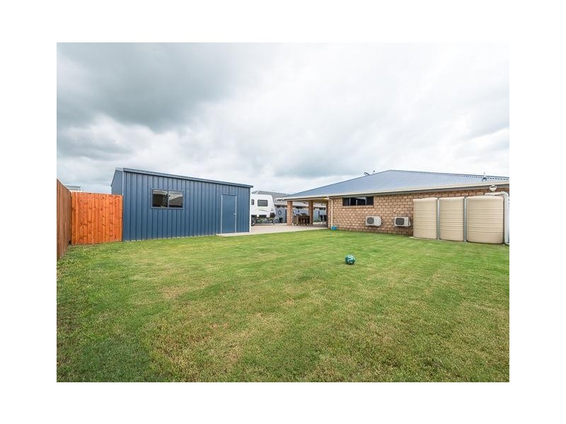 21 Botanical Drive, Ooralea QLD 4740