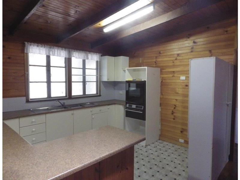 30 Brewers Road, Sarina QLD 4737