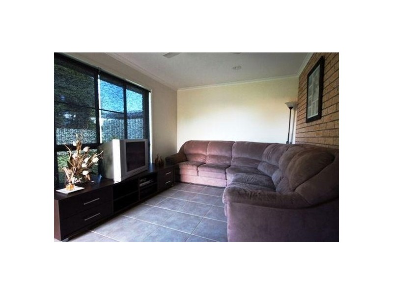 2/10 Kiwi Court, Ooralea QLD 4740