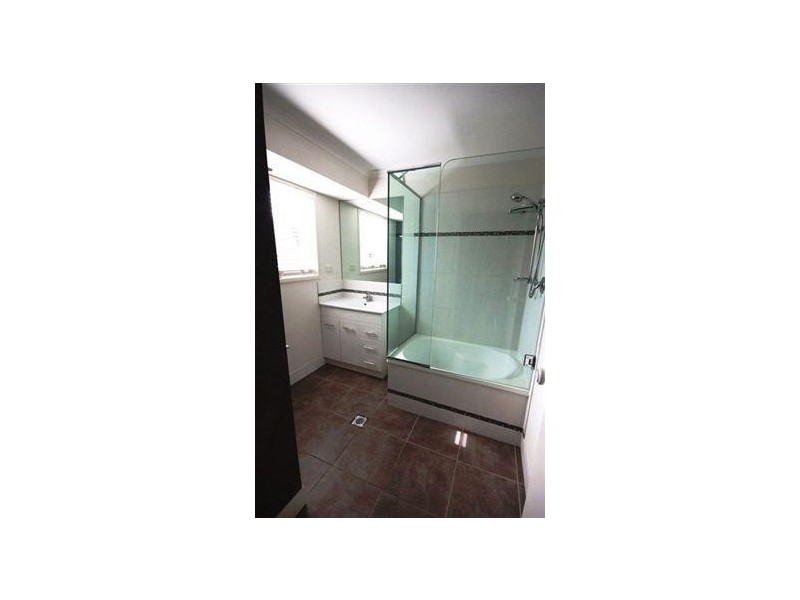 2/10 Kiwi Court, Ooralea QLD 4740