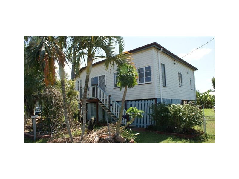 4 Venton Street, Sarina QLD 4737