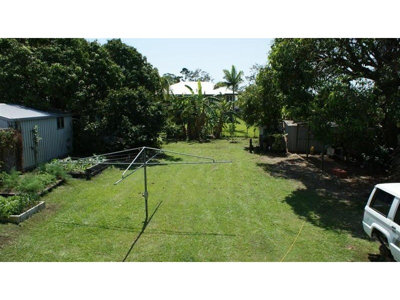 4 Venton Street, Sarina QLD 4737