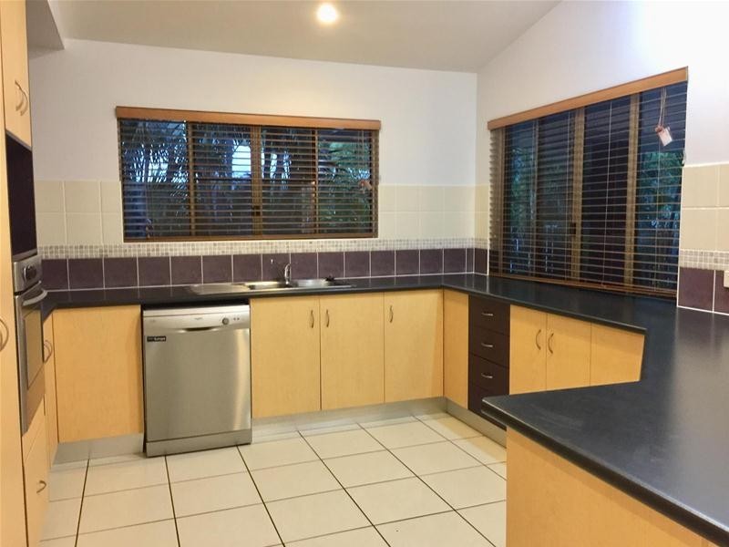 136 Waverley Street, Bucasia QLD 4750