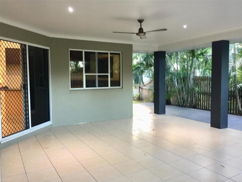 136 Waverley Street, Bucasia QLD 4750