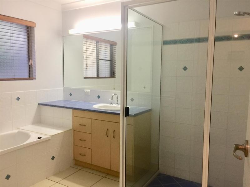 136 Waverley Street, Bucasia QLD 4750