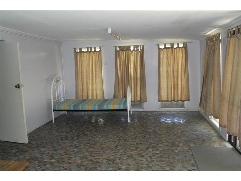 36 McCarthy Street, Hay Point QLD 4740