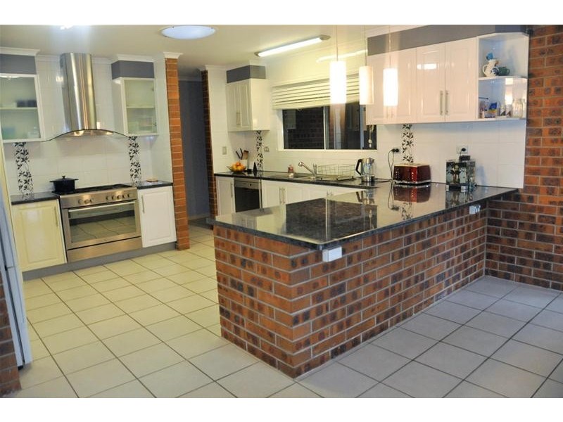 11 Rankin Court, Armstrong Beach QLD 4737