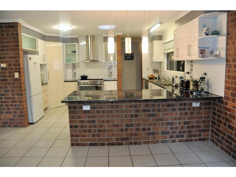 11 Rankin Court, Armstrong Beach QLD 4737