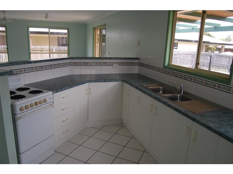 3 Castaway Close, Hay Point QLD 4740