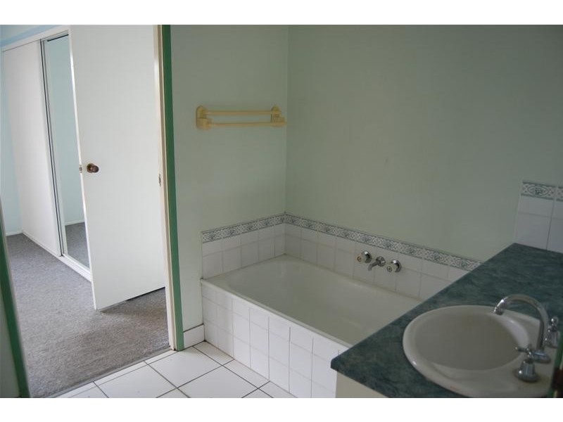 3 Castaway Close, Hay Point QLD 4740