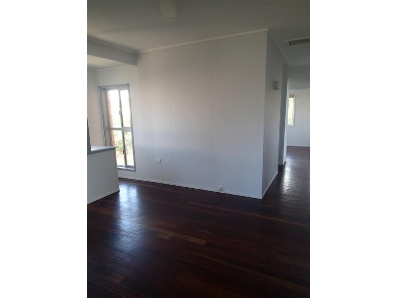 39 Rasmussen Avenue, Hay Point QLD 4740