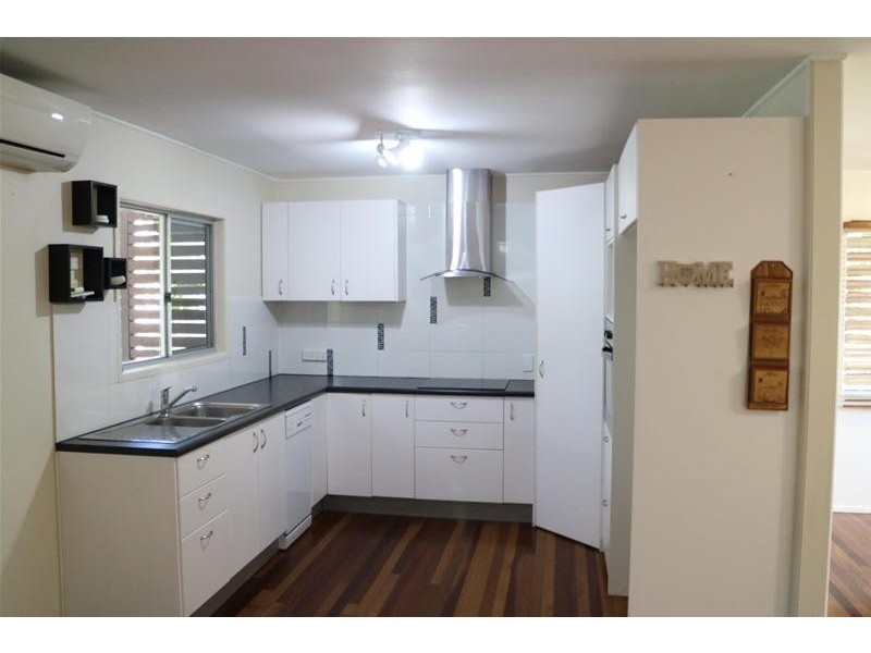 60 Waverley Street, Bucasia QLD 4750