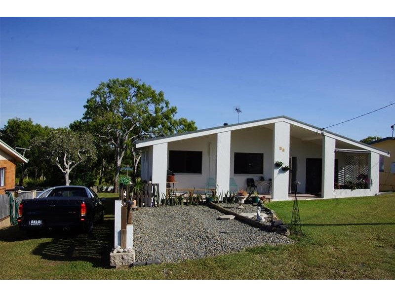 38 Cooper Avenue, Campwin Beach QLD 4737