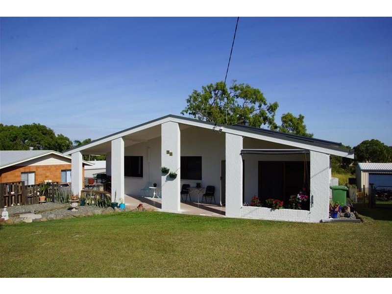 38 Cooper Avenue, Campwin Beach QLD 4737