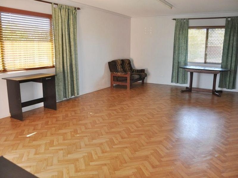 15 Lawrie Street, Sarina QLD 4737