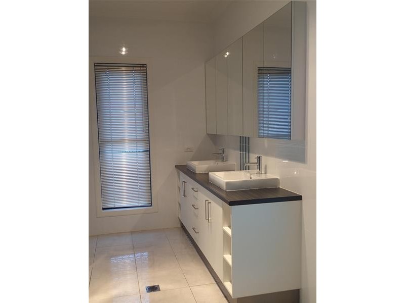 27 Millenium Drive, Sarina QLD 4737