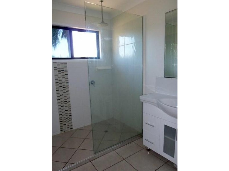 6 Whitten Court, Mount Pleasant QLD 4740