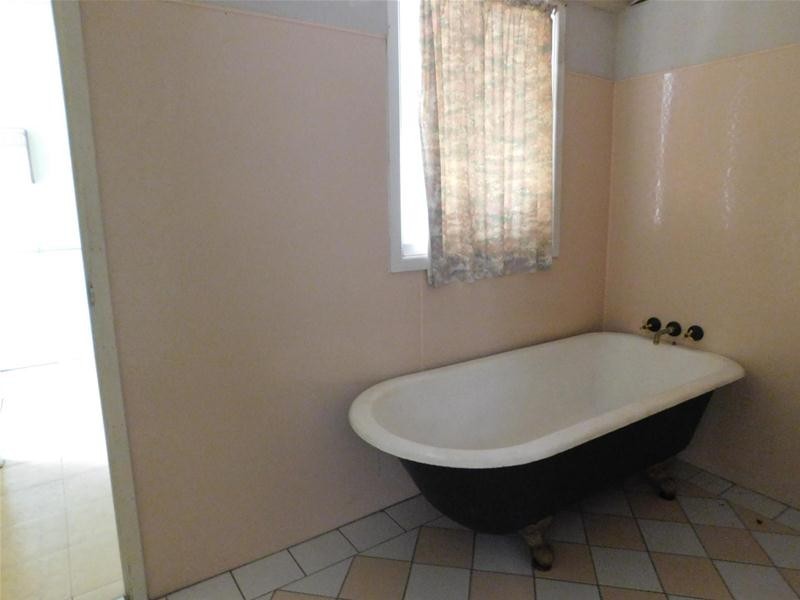 19 Nolan Street, Sarina QLD 4737