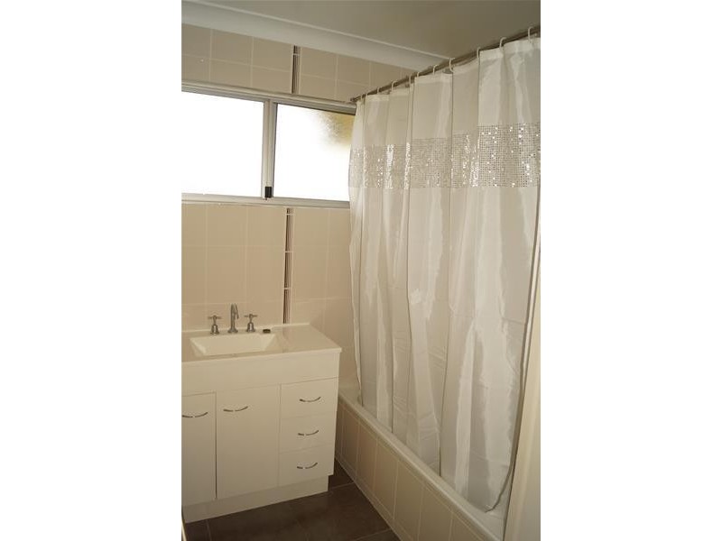 4 Kathleen Street, Sarina QLD 4737