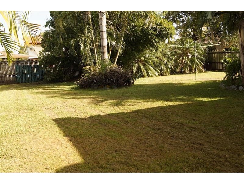 4 Kathleen Street, Sarina QLD 4737