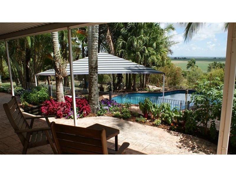 13 Grieshaber Drive, Sarina QLD 4737