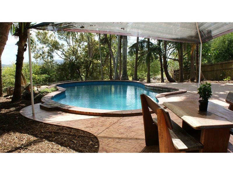 13 Grieshaber Drive, Sarina QLD 4737