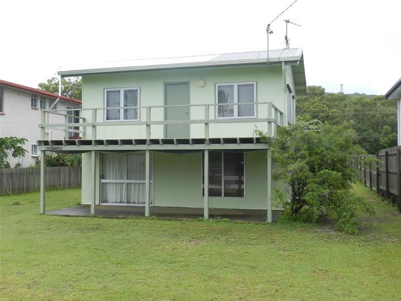 25 Zelma Street, Grasstree Beach QLD 4740