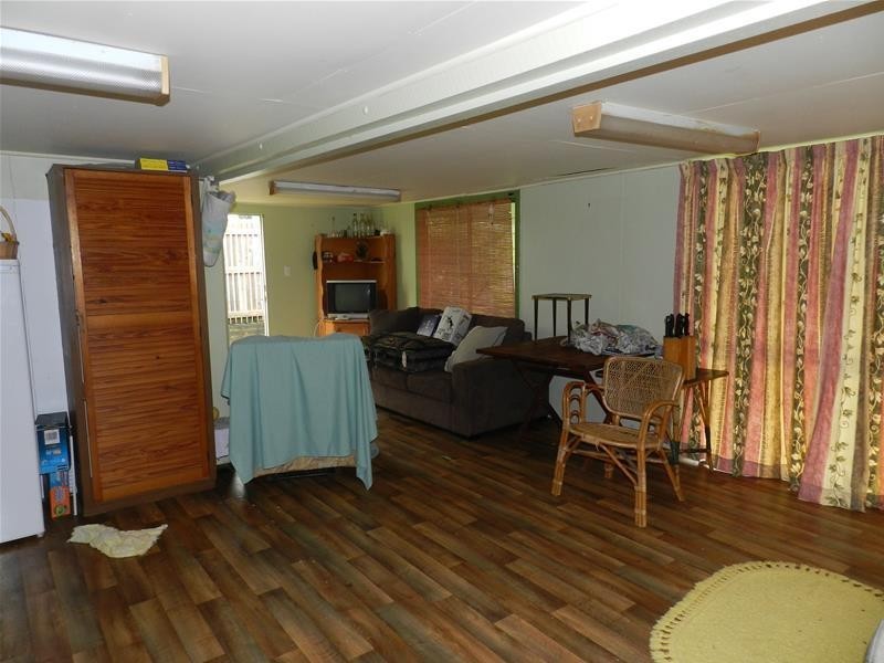 25 Zelma Street, Grasstree Beach QLD 4740