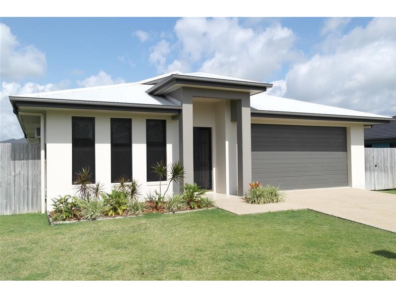 27 Pacific Avenue, Sarina QLD 4737