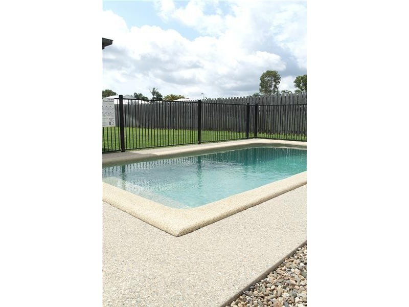 27 Pacific Avenue, Sarina QLD 4737