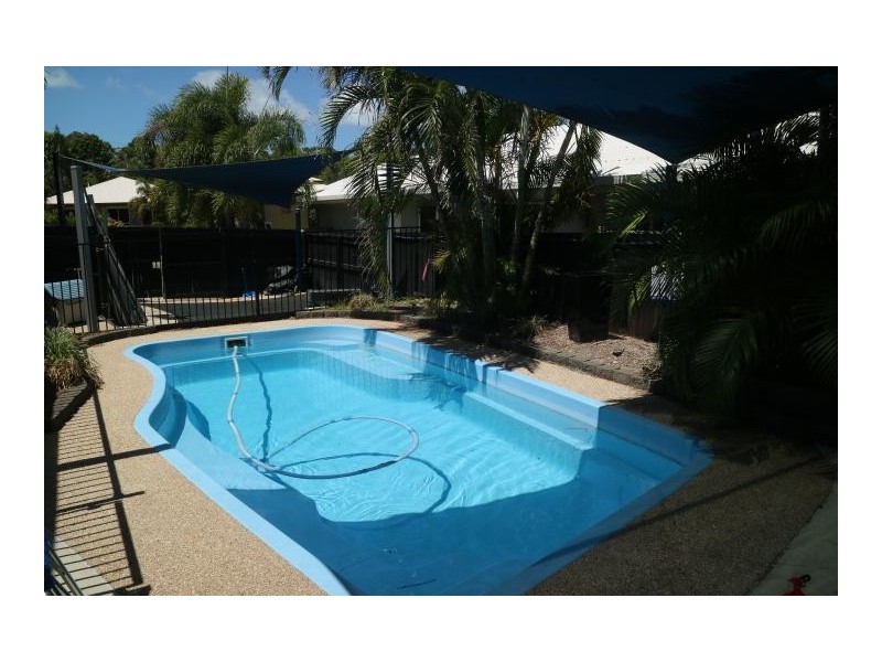 9 Seaspray Close, Shoal Point QLD 4750