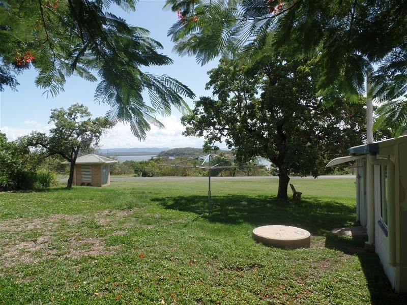 2 Captain Blackwood Drive, Sarina Beach QLD 4737