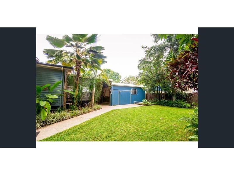 4 Graham Crescent, Eimeo QLD 4740