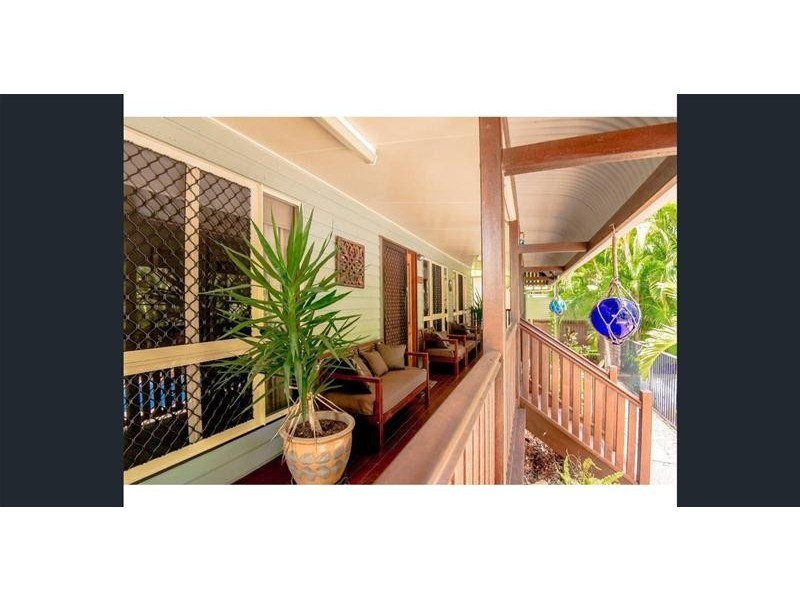 4 Graham Crescent, Eimeo QLD 4740