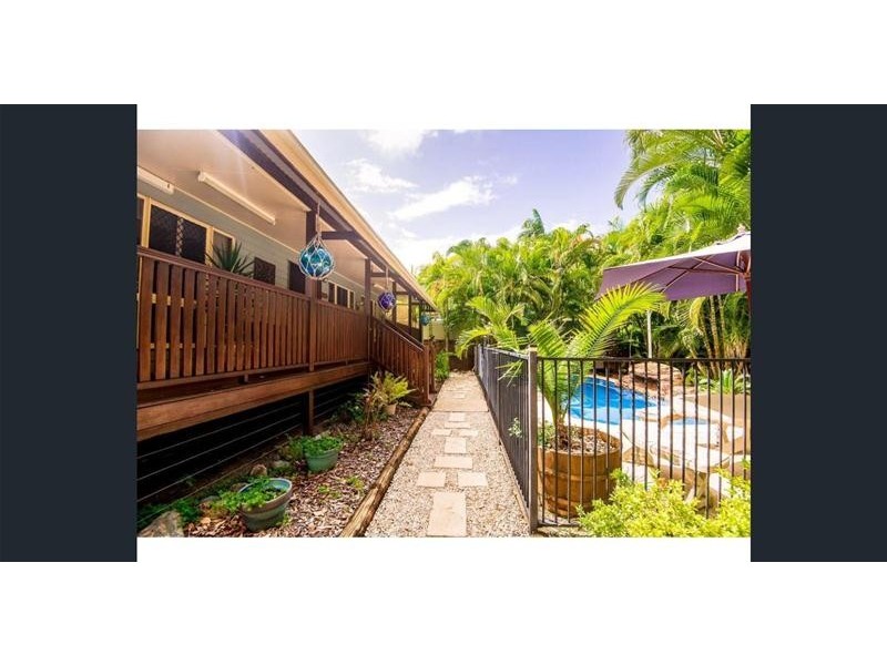 4 Graham Crescent, Eimeo QLD 4740