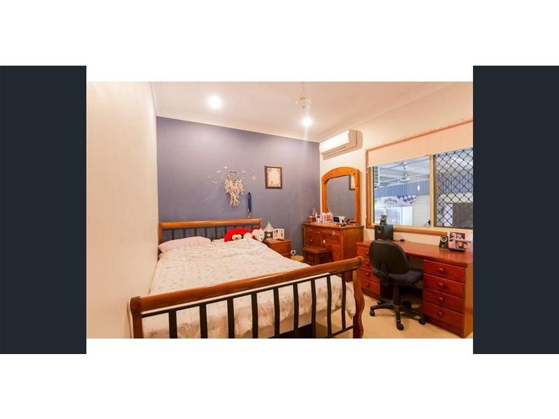 4 Graham Crescent, Eimeo QLD 4740